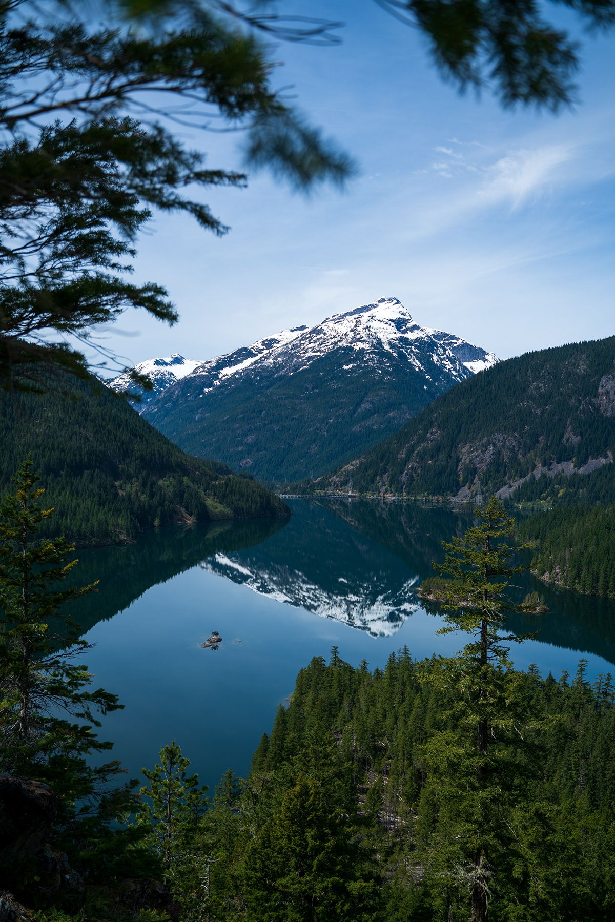 North Cascades. Photograph by Jonathan Byrne.
